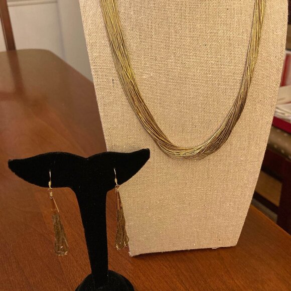 Gold Vintage Necklace & Earring Set
